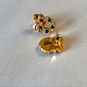 Vintage 90s Christmas Wreath Earrings